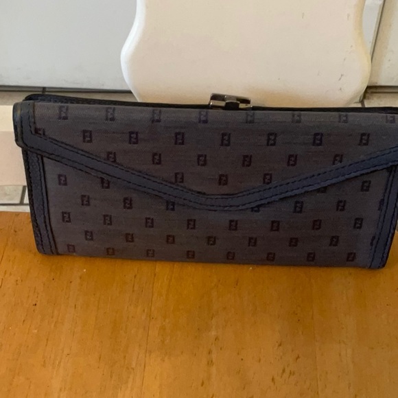 Fendi Vintage Trifold Wallet - Picture 2 of 9